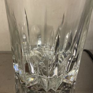 Mikasa Wilshire
9 Oz Old Fashioned crystal whiskey glass. Marked Italy 8. EUC